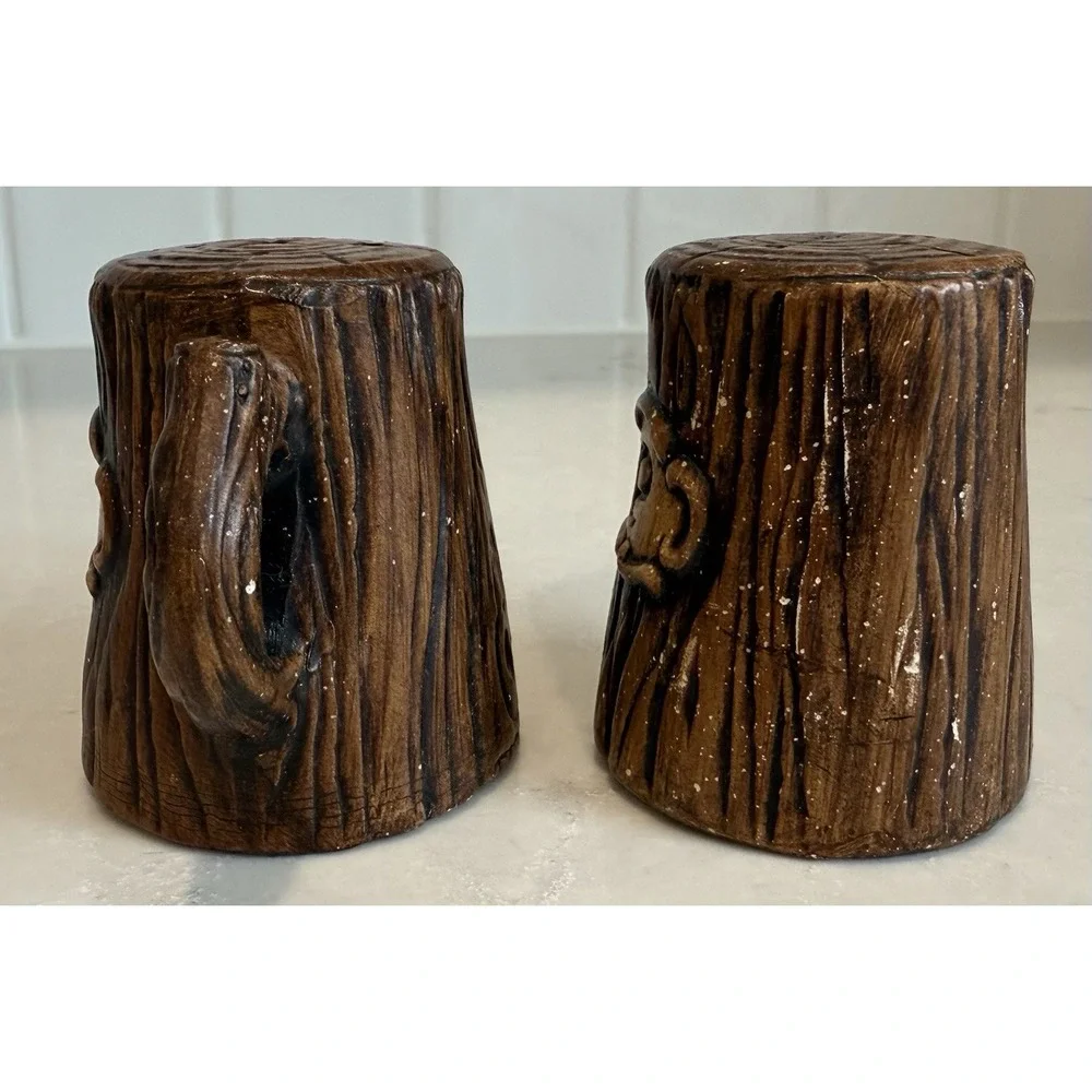 Vintage Ceramic Salt & Pepper Shaker‎ Set Wood Tree Stump With Handles